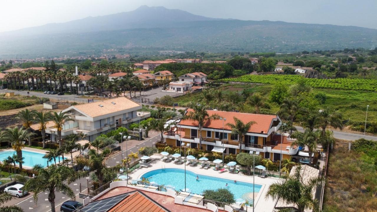 Le Ville Della Contea -Vacation Rentals Mascali Dış mekan fotoğraf