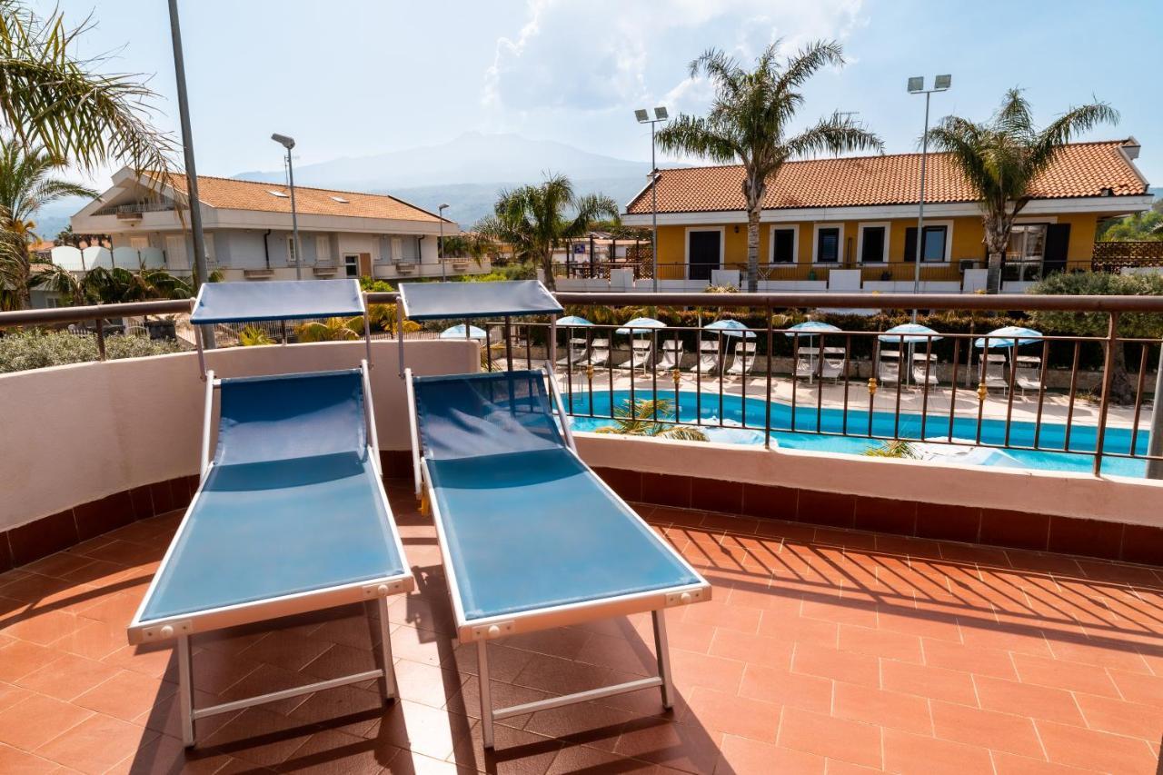 Le Ville Della Contea -Vacation Rentals Mascali Dış mekan fotoğraf