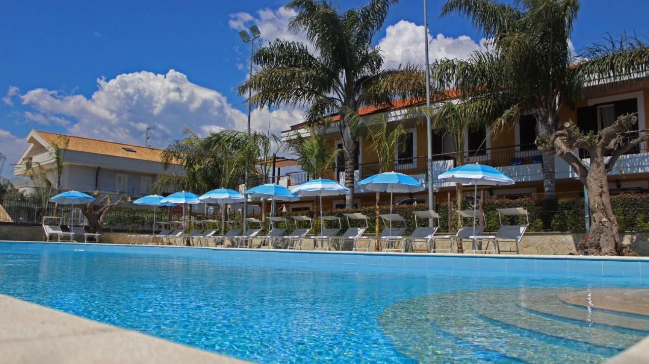 Le Ville Della Contea -Vacation Rentals Mascali Dış mekan fotoğraf